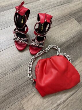 Red heeled sandals w/ matching Chain-Handle Women's Bag